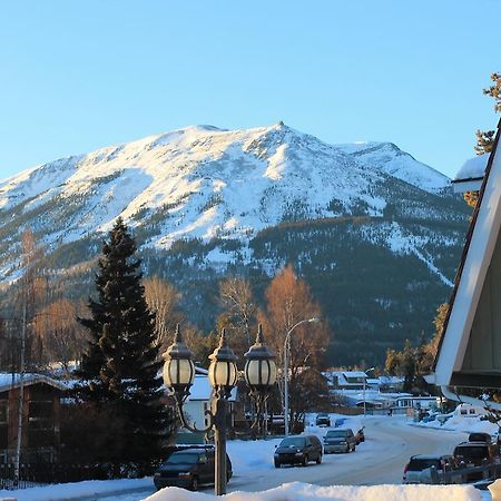 Отель Celtic Haven Jasper National Park Экстерьер фото